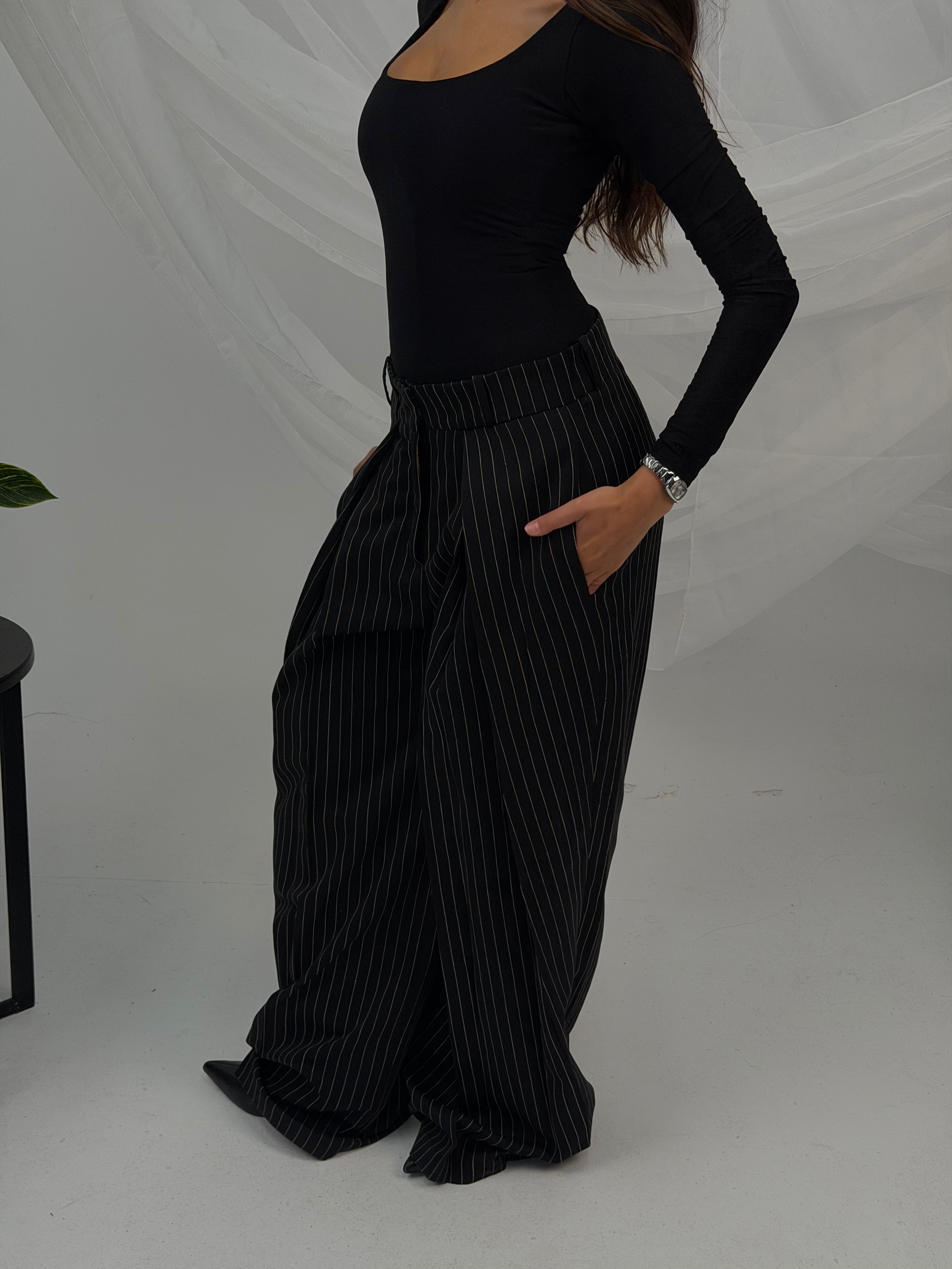 Stripped tailored pants