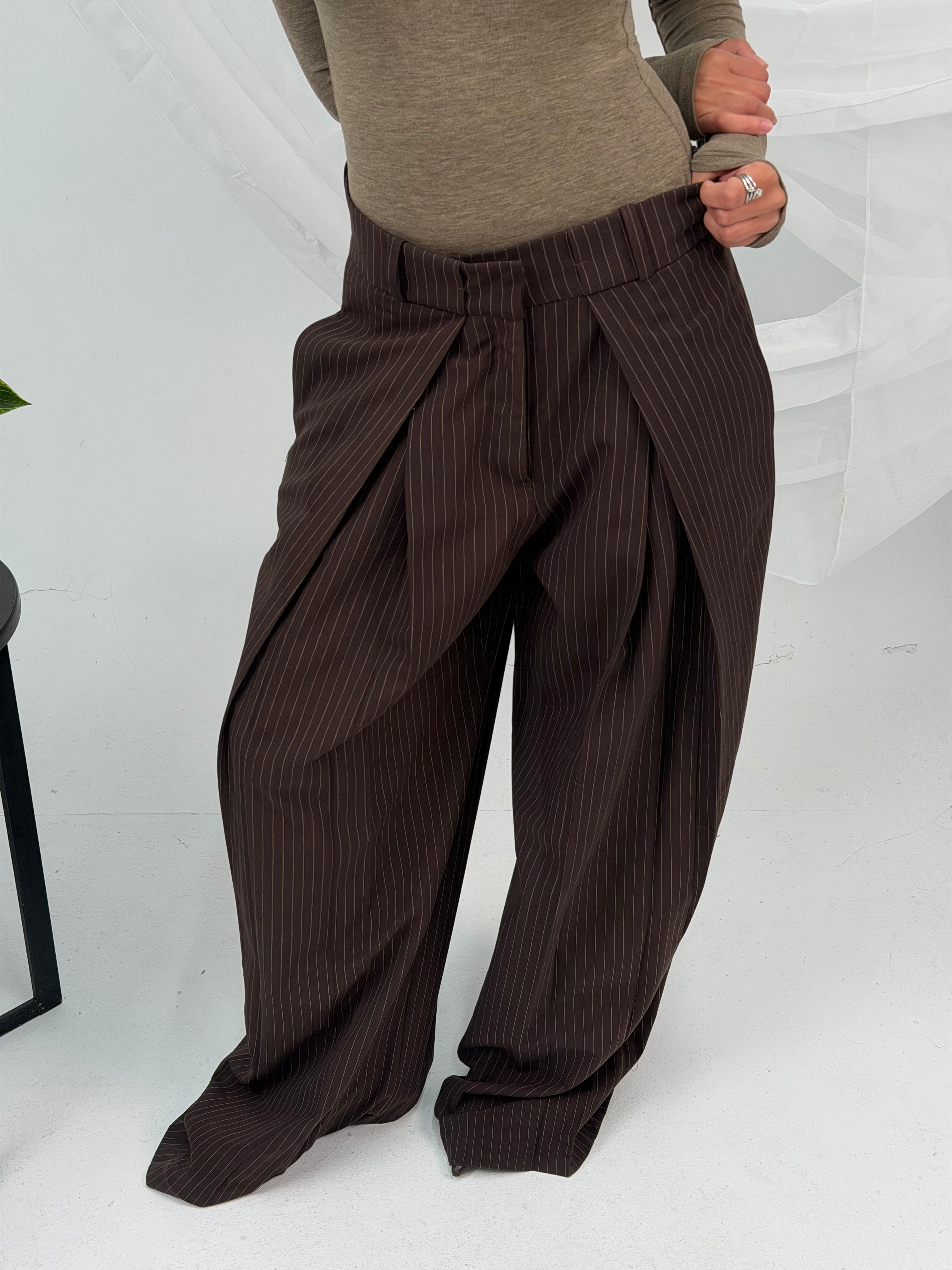 Stripped tailored pants