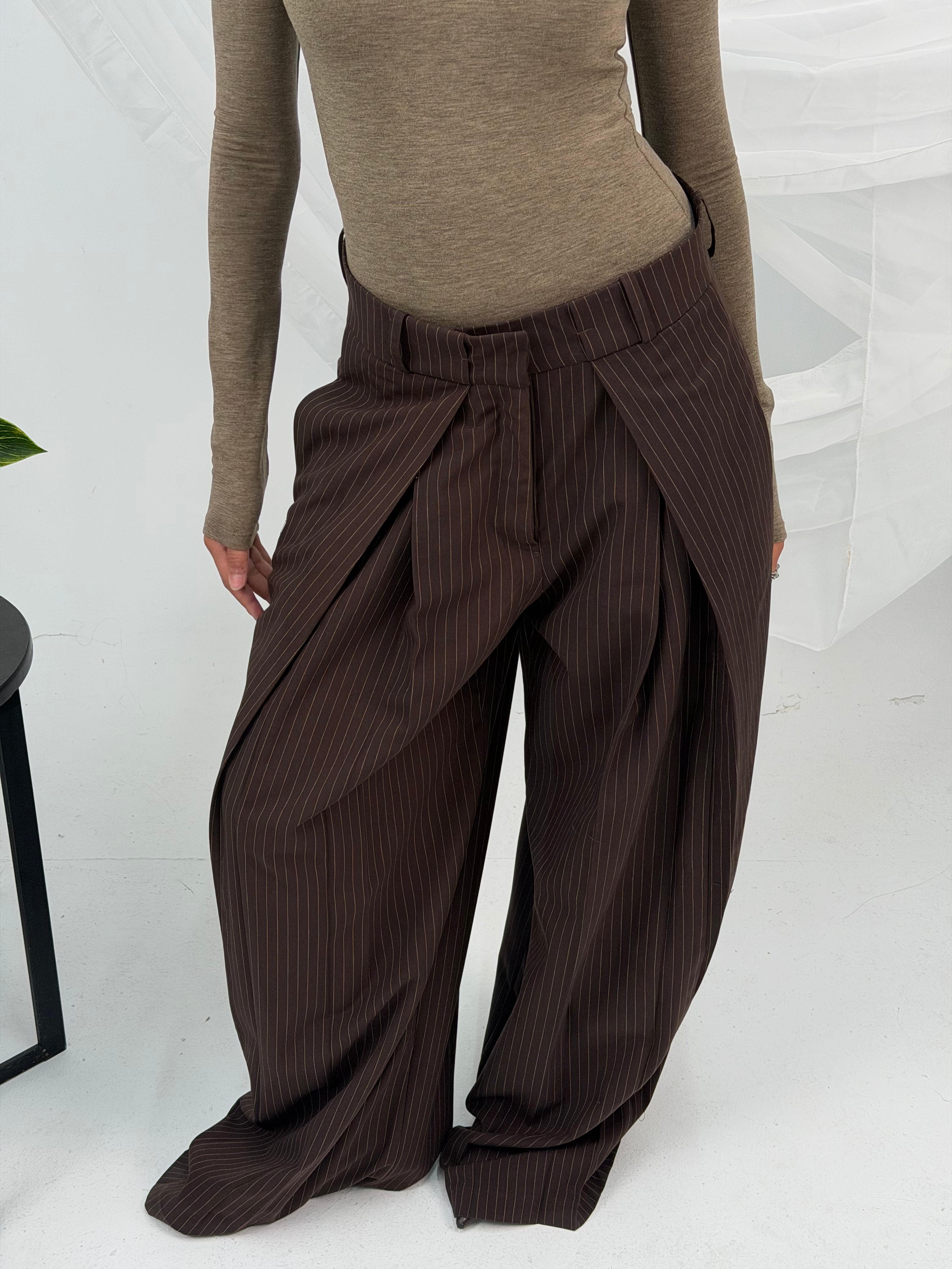 Stripped tailored pants